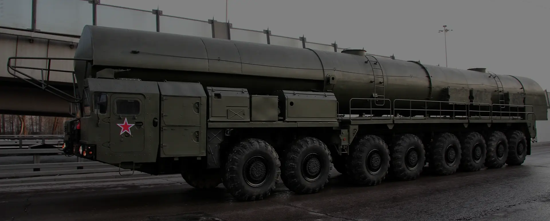 Заказать онлайн перевозку ракет военного назначения в городе Новая Ляля (Уральский округ - Свердловская область)  грузовой платформой
